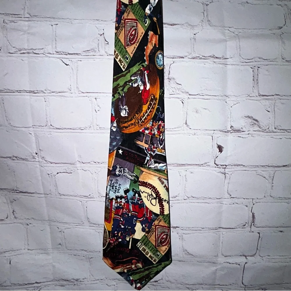 Vintage 1993 Nicole Miller sports‎ themed tie